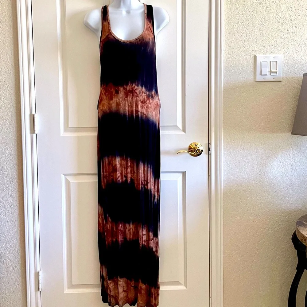 Tie-Dye Navy and Copper Maxi Dess - Picture 9 of 9